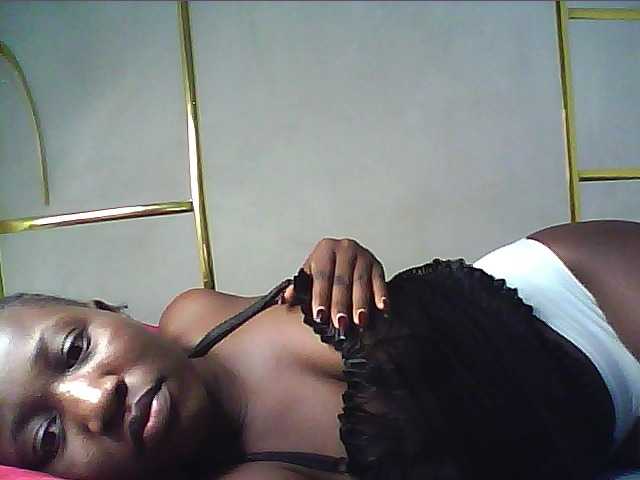 alora-skylar live cam on BongaCams