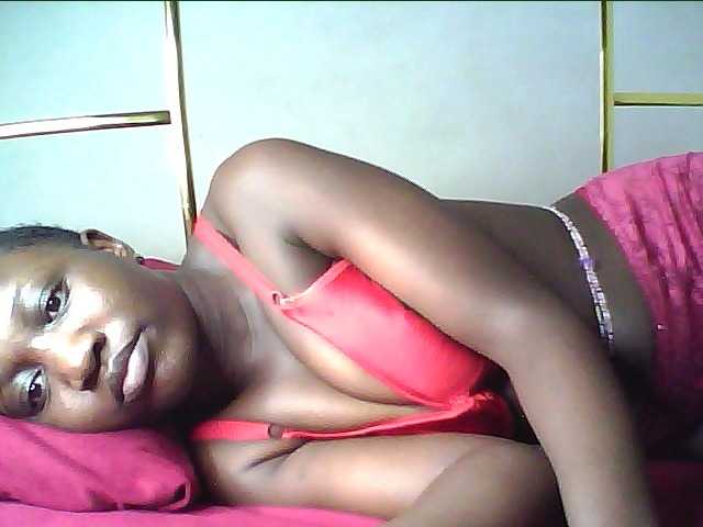 alora-skylar live cam on BongaCams