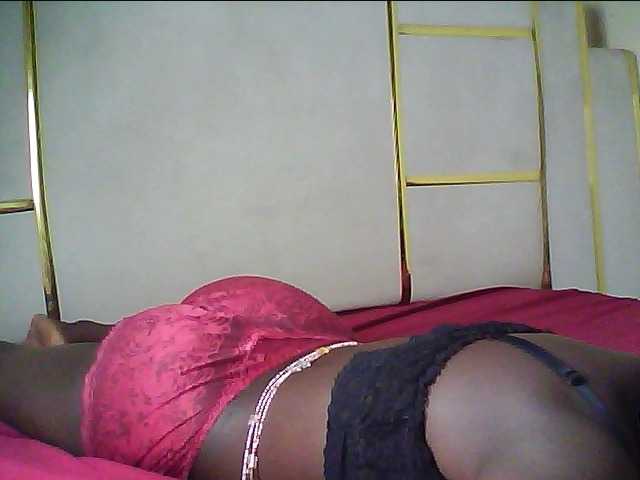 alora-skylar live cam on BongaCams