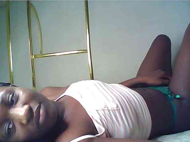 alora-skylar webcam