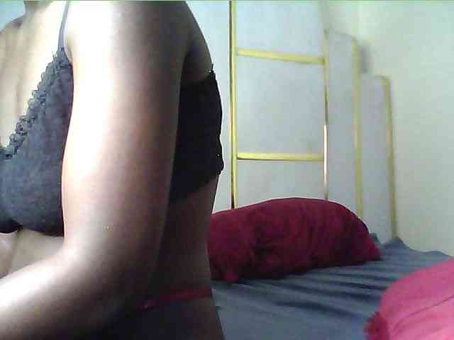 alora-skylar webcam