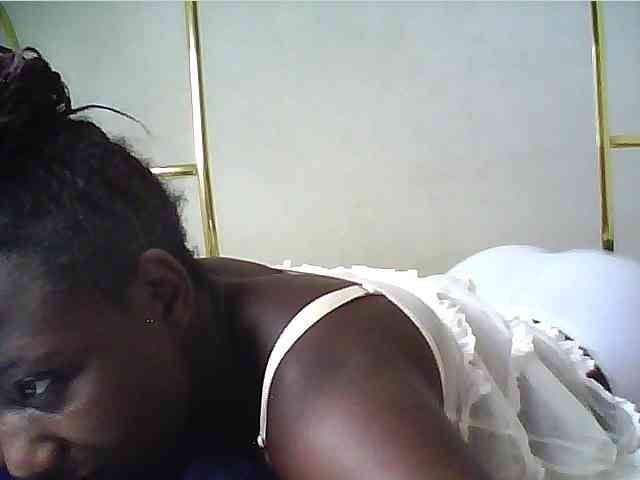 alora-skylar webcam