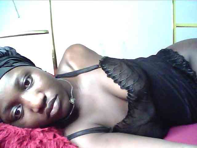 alora-skylar webcam