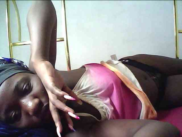 alora-skylar webcam