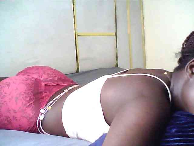 alora-skylar Live Webcam on BongaCams