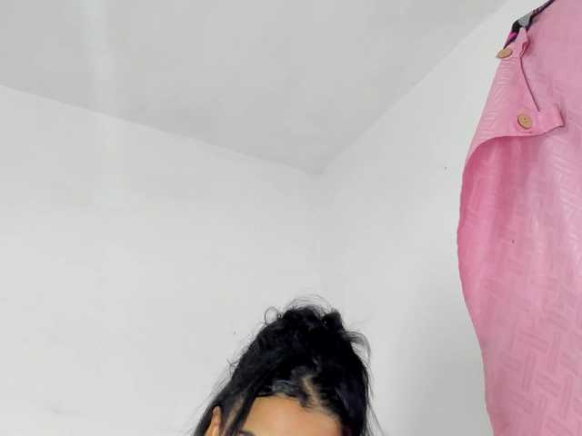 BarbieHotLaura live cam on BongaCams
