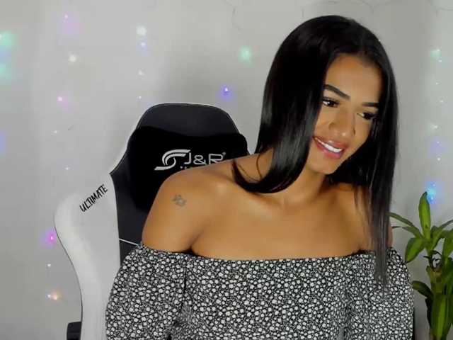 BarbieHotLaura live cam on BongaCams