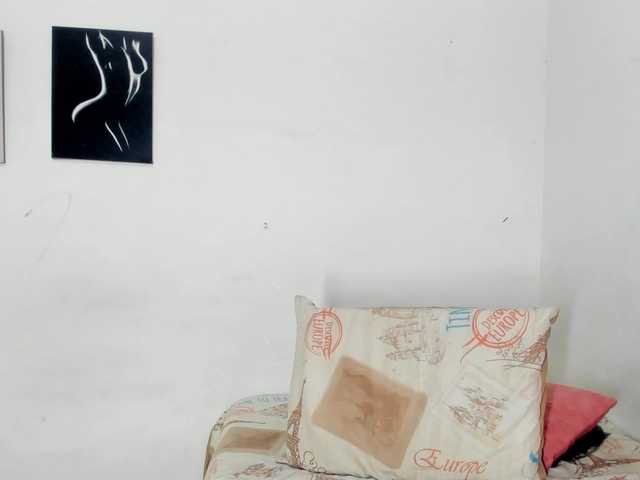 BarbieHotLaura live cam on BongaCams
