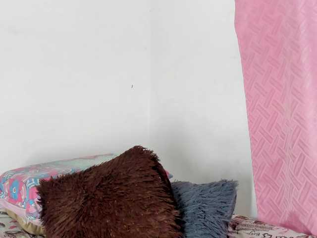 BarbieHotLaura live cam on BongaCams