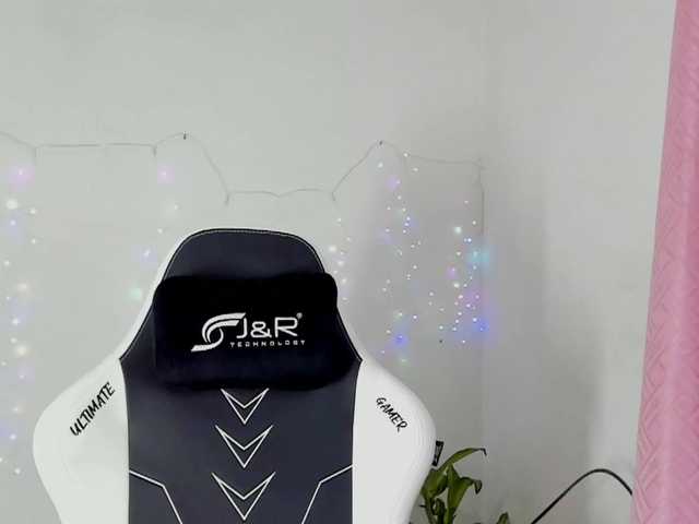 BarbieHotLaura live cam on BongaCams