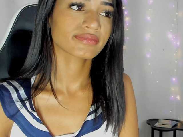 BarbieHotLaura live cam on BongaCams