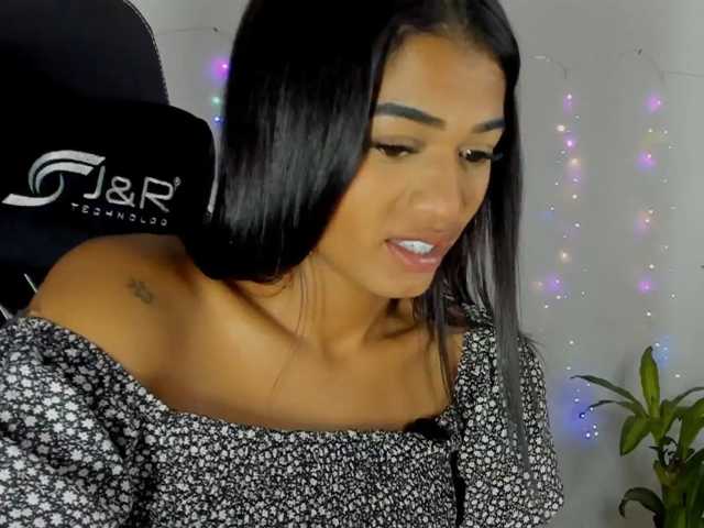 BarbieHotLaura live cam on BongaCams