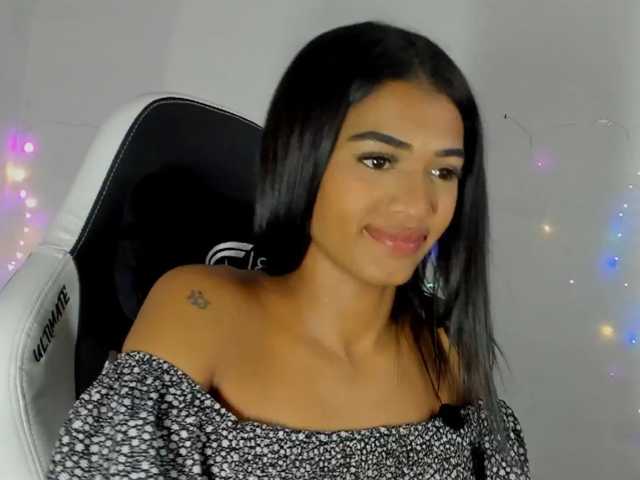 BarbieHotLaura live cam on BongaCams