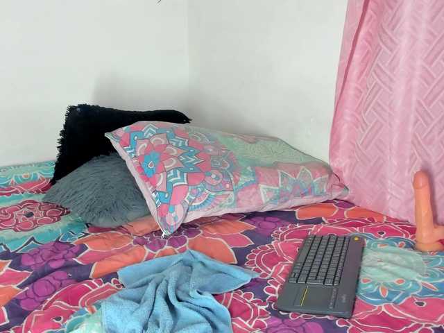 BarbieHotLaura live cam on BongaCams