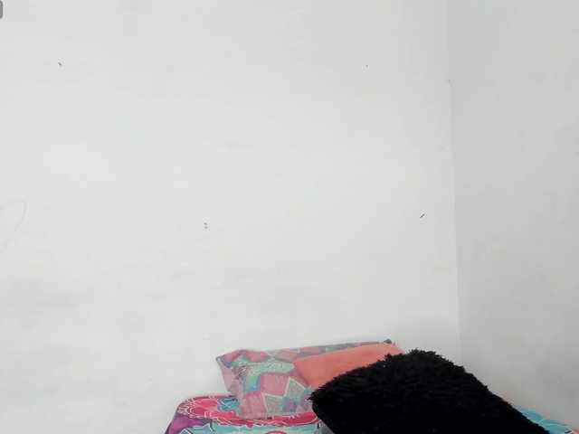 BarbieHotLaura live cam on BongaCams