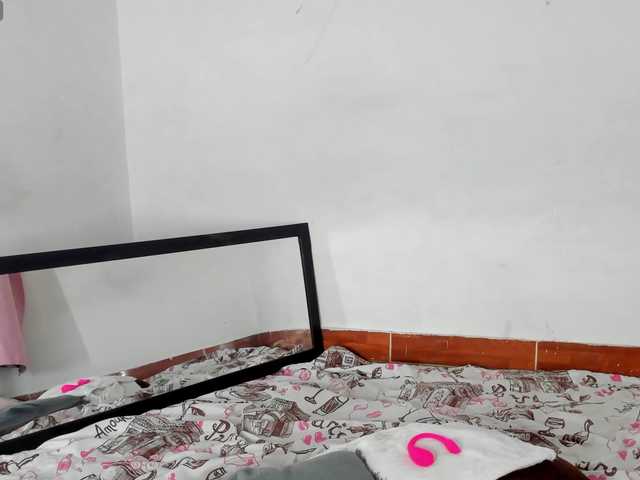 BarbieHotLaura live cam on BongaCams
