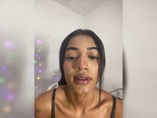BarbieHotLaura live cam on BongaCams