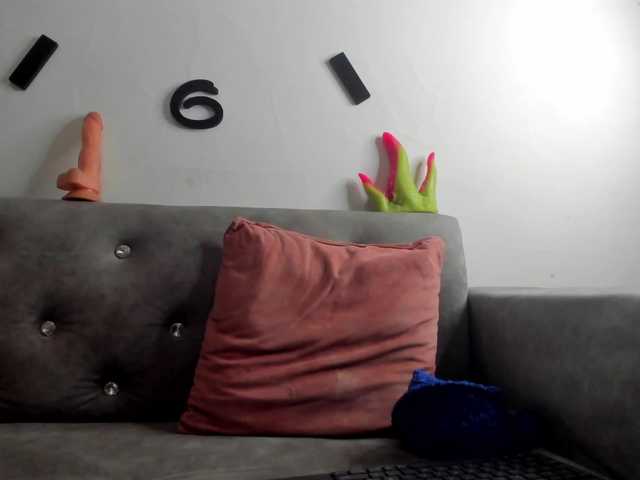 BarbieHotLaura live cam on BongaCams
