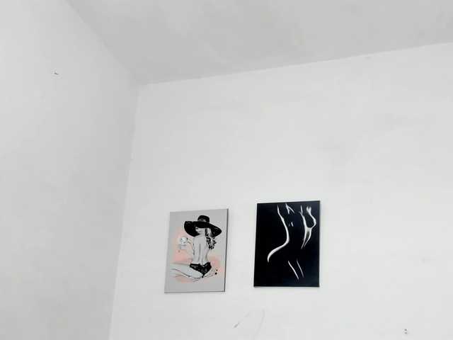 BarbieHotLaura live cam on BongaCams