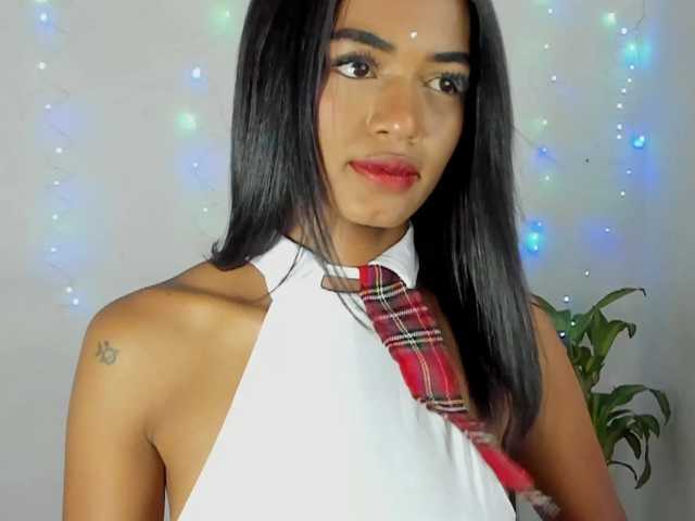 BarbieHotLaura live cam on BongaCams