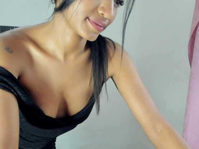 BarbieHotLaura live cam on BongaCams
