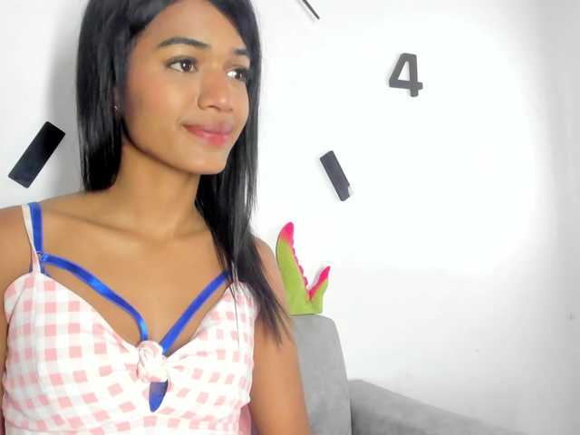 BarbieHotLaura live cam on BongaCams