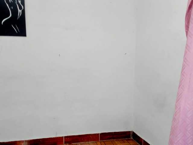 BarbieHotLaura live cam