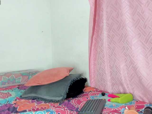 BarbieHotLaura live cam on BongaCams