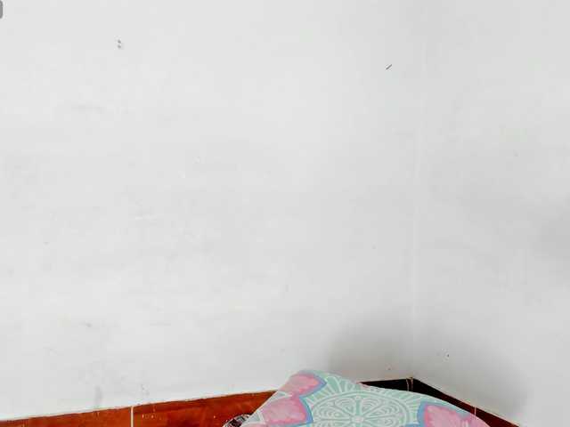 BarbieHotLaura live cam on BongaCams