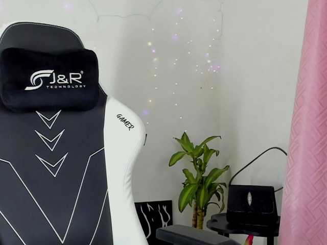 BarbieHotLaura live cam on BongaCams