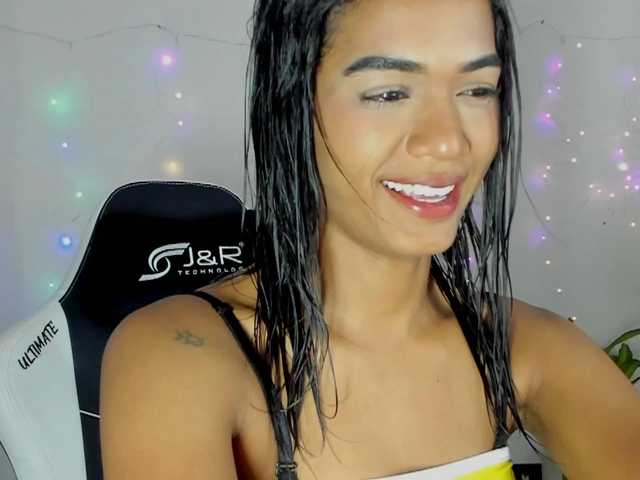 BarbieHotLaura live cam on BongaCams