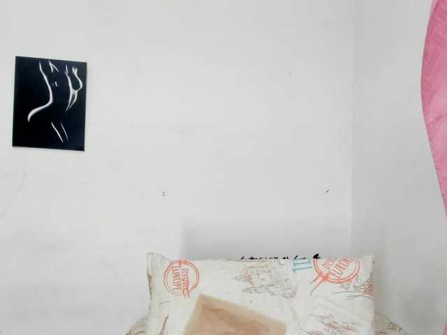 BarbieHotLaura live cam on BongaCams