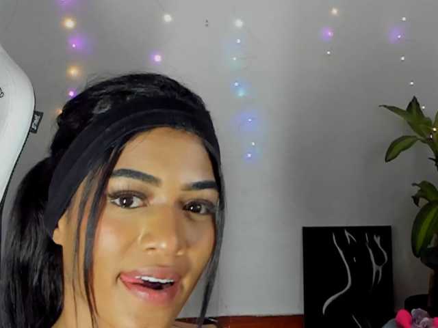 BarbieHotLaura live cam on BongaCams