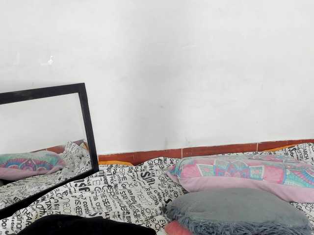 BarbieHotLaura live cam on BongaCams