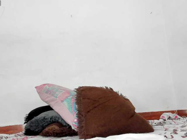 BarbieHotLaura live cam on BongaCams