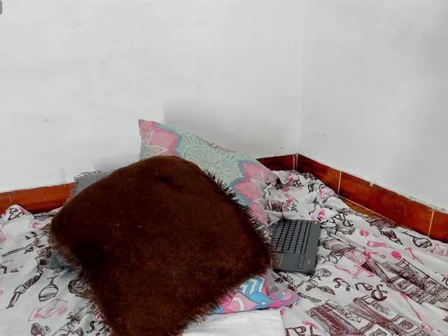 BarbieHotLaura live cam on BongaCams