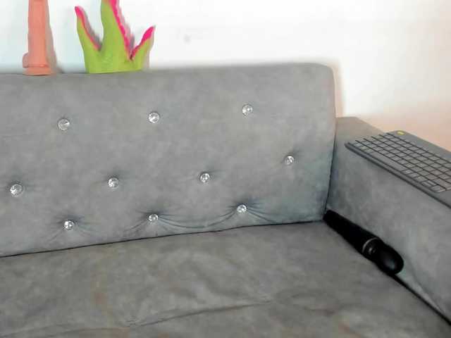 BarbieHotLaura live cam on BongaCams