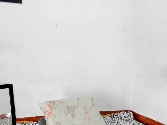 BarbieHotLaura live cam on BongaCams