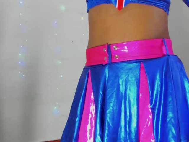 BarbieHotLaura live cam on BongaCams
