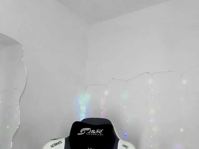 BarbieHotLaura live cam on BongaCams