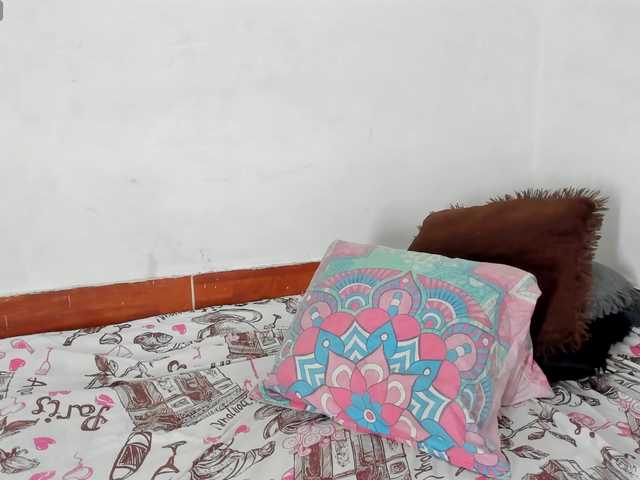 BarbieHotLaura live cam on BongaCams