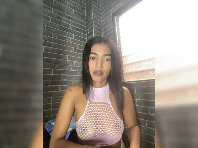 BarbieHotLaura live cam on BongaCams