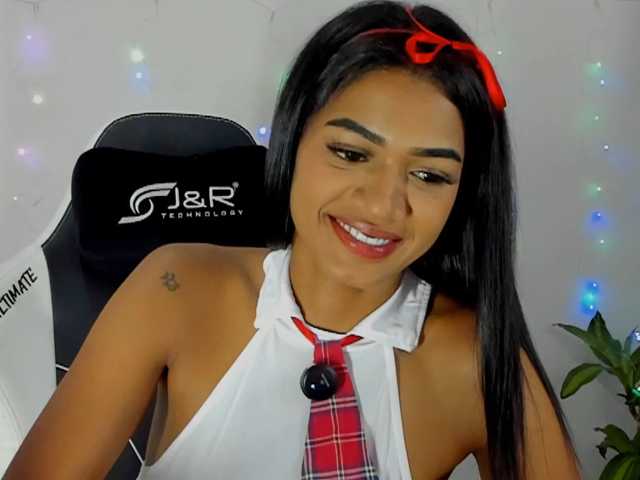 BarbieHotLaura live cam on BongaCams