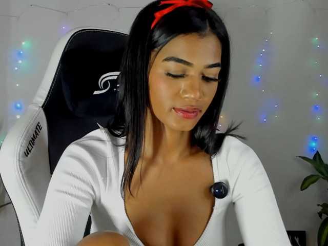 BarbieHotLaura live cam on BongaCams