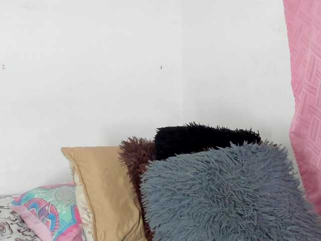 BarbieHotLaura live cam on BongaCams
