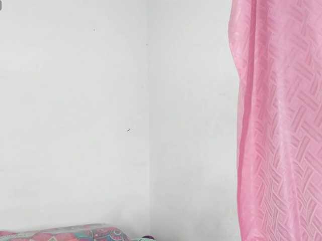 BarbieHotLaura live cam on BongaCams