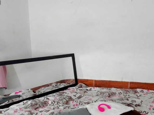 BarbieHotLaura live cam on BongaCams