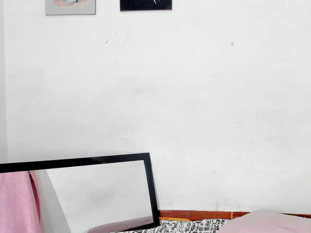 BarbieHotLaura live cam on BongaCams