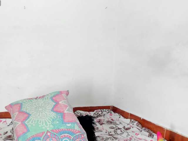 BarbieHotLaura live cam on BongaCams