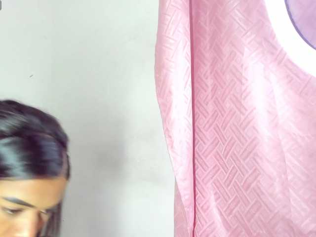 BarbieHotLaura live cam on BongaCams